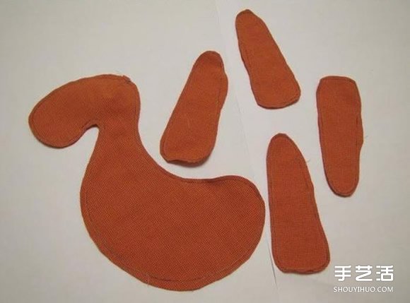 布艺马手工制作带图纸 毛绒玩具马DIY图解(图4) 布艺马手工制作带图纸 毛绒玩具马DIY图解(图4)