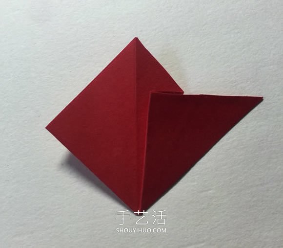 简单折纸4个花瓣 粘合得到一朵四瓣花!(图6) 简单折纸4个花瓣 粘合得到一朵四瓣花!(图6)