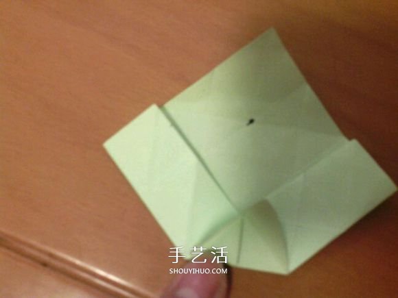 幸运四叶草的折法图解 怎么折纸四叶草步骤图(图11) 幸运四叶草的折法图解 怎么折纸四叶草步骤图(图11)