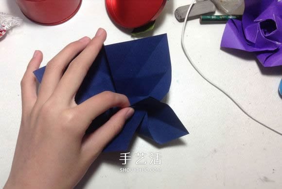 怎么折纸月季花的方法 手工月季花的折法图解(图38) 怎么折纸月季花的方法 手工月季花的折法图解(图38)