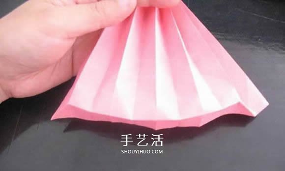 赠送初恋的小礼物!折纸蔷薇戒指的折法图解(图60) 赠送初恋的小礼物!折纸蔷薇戒指的折法图解(图60)