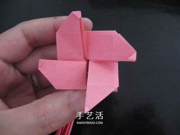 赠送初恋的小礼物!折纸蔷薇戒指的折法图解(图92) 赠送初恋的小礼物!折纸蔷薇戒指的折法图解(图92)
