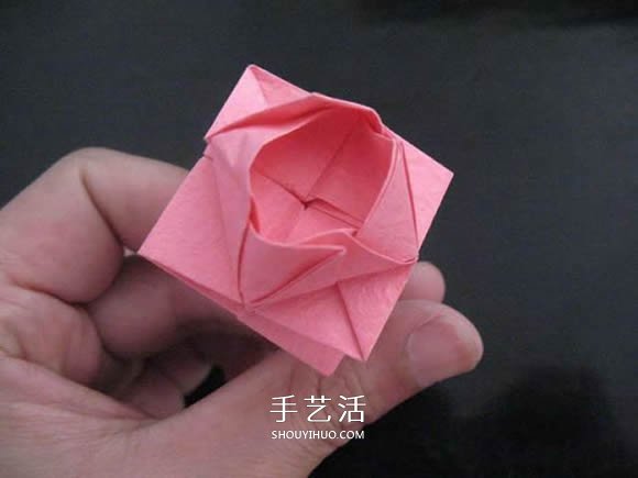 赠送初恋的小礼物!折纸蔷薇戒指的折法图解(图105) 赠送初恋的小礼物!折纸蔷薇戒指的折法图解(图105)