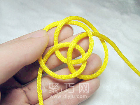 打单线六瓣长纽扣结教程 钻石结编织图解(图2) 打单线六瓣长纽扣结教程 钻石结编织图解(图2)