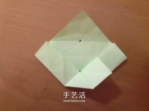 幸运四叶草的折法图解 怎么折纸四叶草步骤图(图8) 幸运四叶草的折法图解 怎么折纸四叶草步骤图(图8)