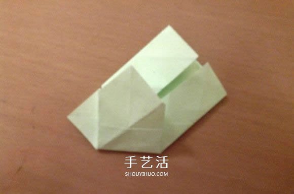 幸运四叶草的折法图解 怎么折纸四叶草步骤图(图13) 幸运四叶草的折法图解 怎么折纸四叶草步骤图(图13)