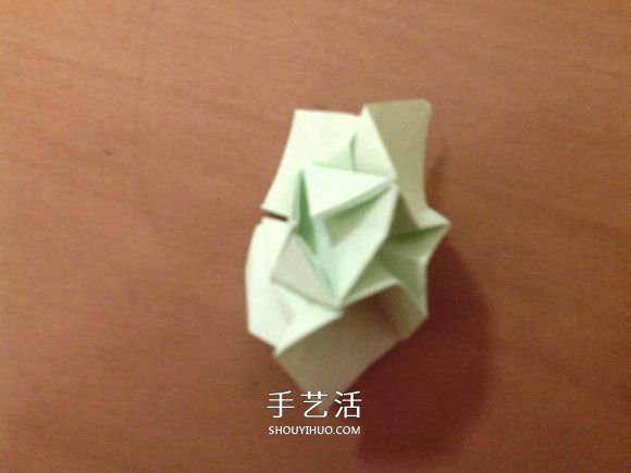 幸运四叶草的折法图解 怎么折纸四叶草步骤图(图18) 幸运四叶草的折法图解 怎么折纸四叶草步骤图(图18)