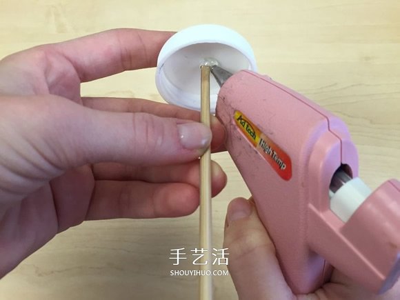 自制电动风力车玩具的制作方法教程(图11) 自制电动风力车玩具的制作方法教程(图11)