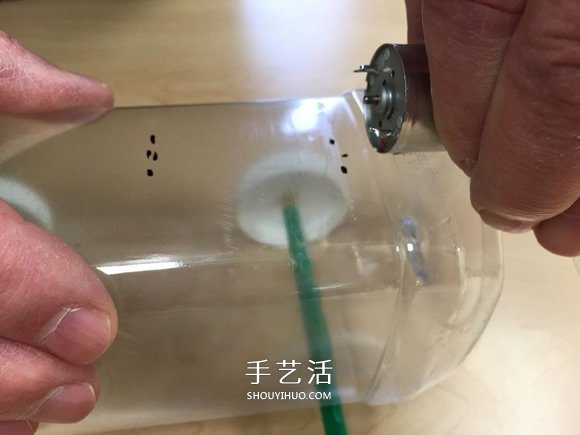 自制电动风力车玩具的制作方法教程(图23) 自制电动风力车玩具的制作方法教程(图23)