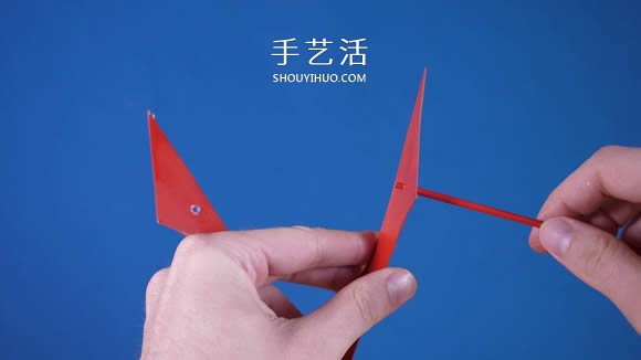 可乐瓶科技小制作 DIY橡皮筋动力飞机的方法(图26) 可乐瓶科技小制作 DIY橡皮筋动力飞机的方法(图26)