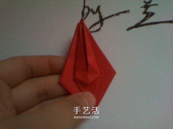 彼岸花的折法步骤图解 详细折纸彼岸花的过程(图17) 彼岸花的折法步骤图解 详细折纸彼岸花的过程(图17)