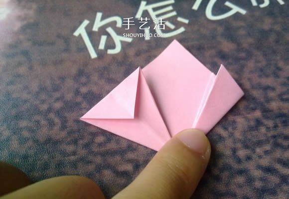 肯定学得会!超简单五瓣樱花的折纸方法步骤(图8) 肯定学得会!超简单五瓣樱花的折纸方法步骤(图8)