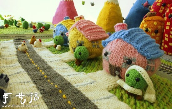 毛线针织玩偶作品欣赏(图3) 毛线针织玩偶作品欣赏(图3)