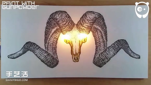 最酷炫的绘画方式:丹尼瑟文用火药作为颜料(图2) 最酷炫的绘画方式:丹尼瑟文用火药作为颜料(图2)