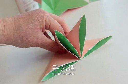 简单又漂亮纸花的折法图解 有16个花瓣!(图9) 简单又漂亮纸花的折法图解 有16个花瓣!(图9)
