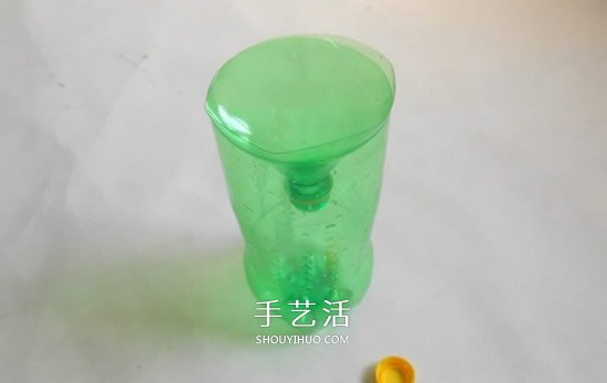 雪碧瓶子制作捕鱼器 儿童自制捕鱼器的教程(图5) 雪碧瓶子制作捕鱼器 儿童自制捕鱼器的教程(图5)