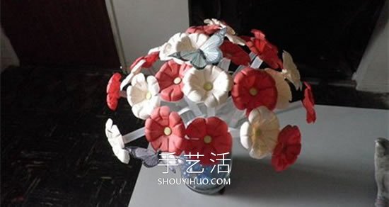 自制矿泉水瓶仿真花的方法图解教程(图1) 自制矿泉水瓶仿真花的方法图解教程(图1)