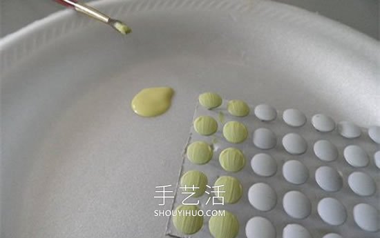 自制矿泉水瓶仿真花的方法图解教程(图7) 自制矿泉水瓶仿真花的方法图解教程(图7)