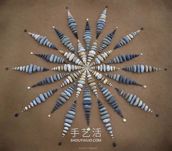 海滩上的拼搭艺术!令人赏心悦目的石头拼画(图6) 海滩上的拼搭艺术!令人赏心悦目的石头拼画(图6)