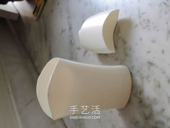 洗发水瓶废物利用 手工制作万圣节怪物笔筒(图4) 洗发水瓶废物利用 手工制作万圣节怪物笔筒(图4)