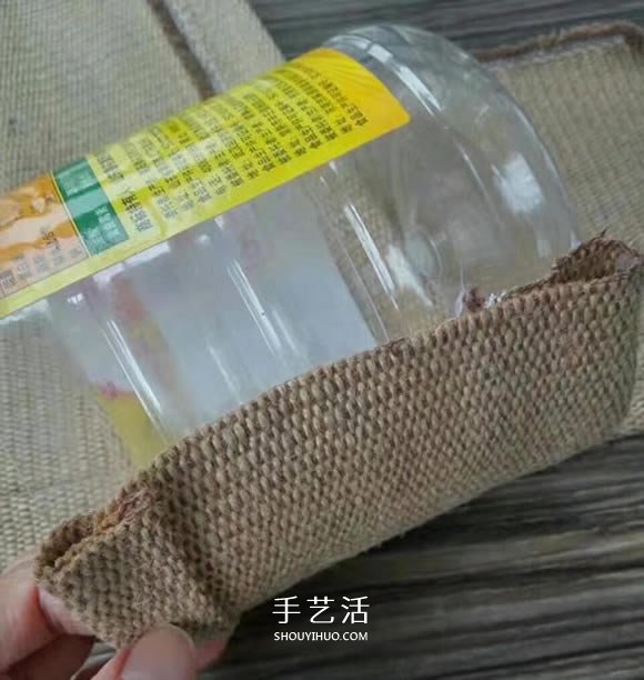 油瓶手工制作田园风花盆套的做法教程(图4) 油瓶手工制作田园风花盆套的做法教程(图4)