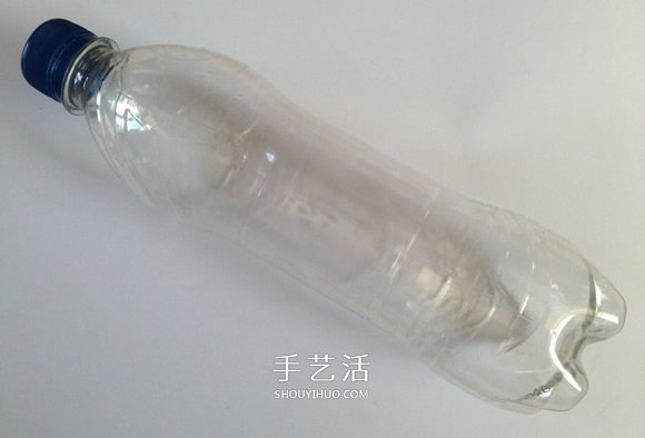 用塑料瓶做潜水艇玩具的方法(图2) 用塑料瓶做潜水艇玩具的方法(图2)