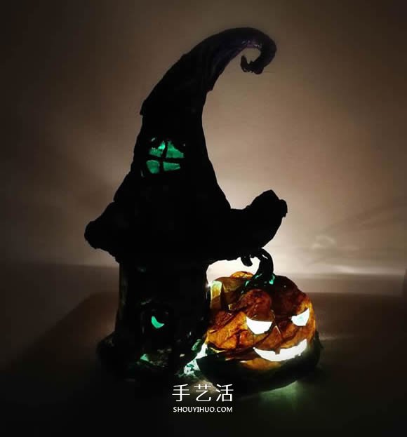 雪碧瓶手工制作万圣节女巫屋图解教程(图15) 雪碧瓶手工制作万圣节女巫屋图解教程(图15)