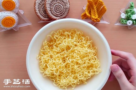 日本手工达人用毛线织出的一碗拉面！(图4)