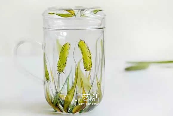 她们把家里的杯碟画成画 将每一天都过成诗!(图10) 她们把家里的杯碟画成画 将每一天都过成诗!(图10)