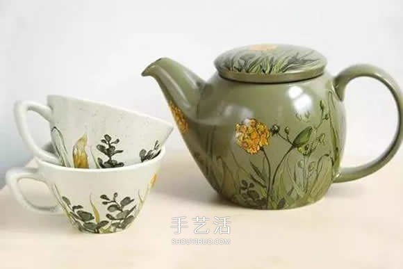 她们把家里的杯碟画成画 将每一天都过成诗!(图20) 她们把家里的杯碟画成画 将每一天都过成诗!(图20)