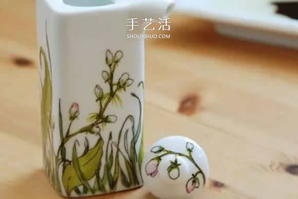 她们把家里的杯碟画成画 将每一天都过成诗!(图21) 她们把家里的杯碟画成画 将每一天都过成诗!(图21)