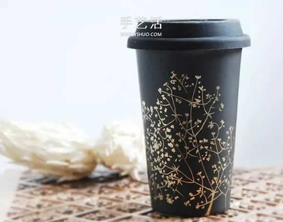 她们把家里的杯碟画成画 将每一天都过成诗!(图26) 她们把家里的杯碟画成画 将每一天都过成诗!(图26)
