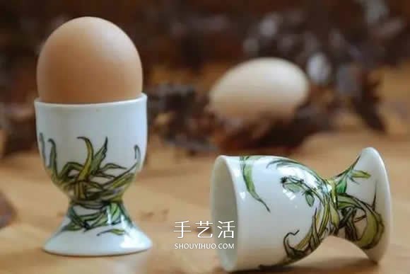 她们把家里的杯碟画成画 将每一天都过成诗!(图28) 她们把家里的杯碟画成画 将每一天都过成诗!(图28)
