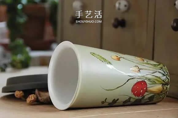 她们把家里的杯碟画成画 将每一天都过成诗!(图19) 她们把家里的杯碟画成画 将每一天都过成诗!(图19)