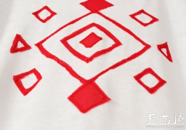 白T恤改造个性T恤的教程(图6)
