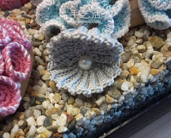 她钩织海洋生物,制作出一个逼真的水族馆(图5) 她钩织海洋生物,制作出一个逼真的水族馆(图5)