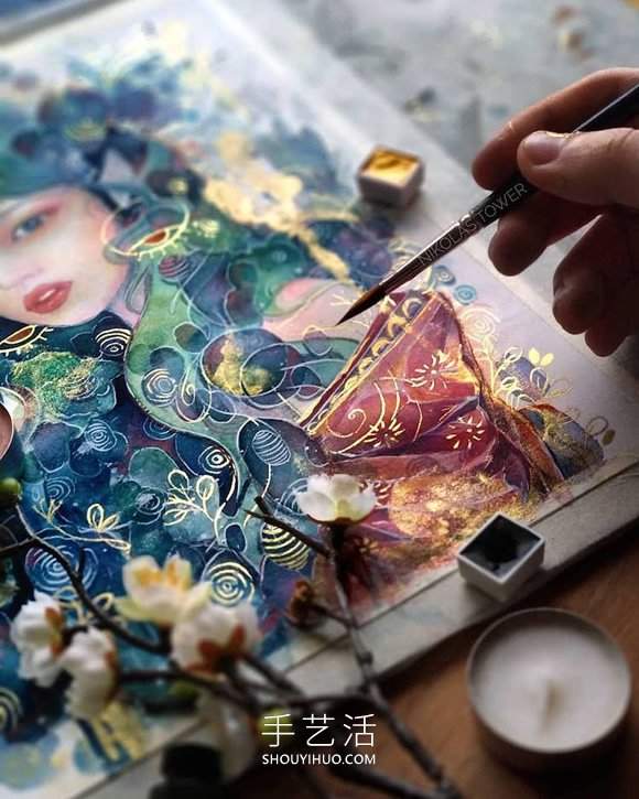 耀眼金箔细节照亮超凡脱俗的神秘女性肖像画(图7) 耀眼金箔细节照亮超凡脱俗的神秘女性肖像画(图7)