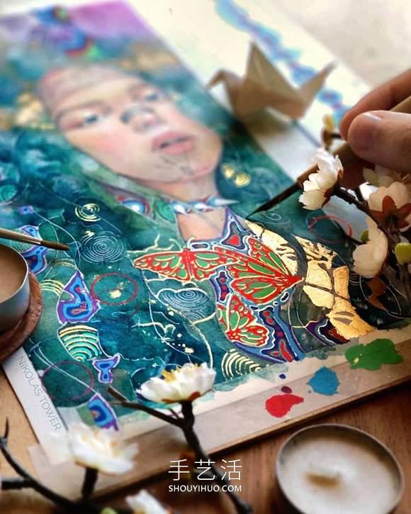 耀眼金箔细节照亮超凡脱俗的神秘女性肖像画(图9) 耀眼金箔细节照亮超凡脱俗的神秘女性肖像画(图9)