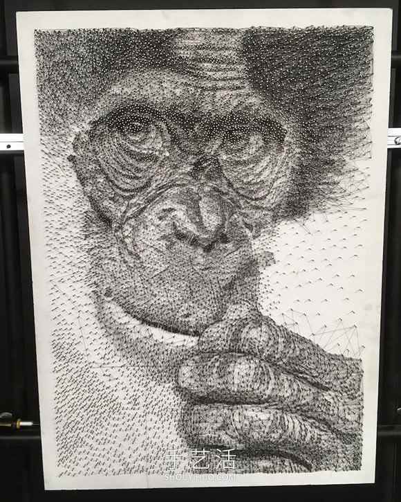 在数千个钉子周围缠绕绳子,DIY制作逼真肖像画(图8) 在数千个钉子周围缠绕绳子,DIY制作逼真肖像画(图8)