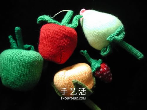 用毛线做水果的作品图片 还能当做趣味靠枕(图6) 用毛线做水果的作品图片 还能当做趣味靠枕(图6)
