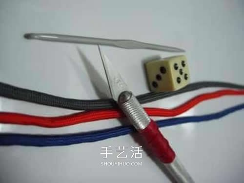 球体刀坠用伞绳编织图 圆球伞绳刀坠的编法(图3) 球体刀坠用伞绳编织图 圆球伞绳刀坠的编法(图3)