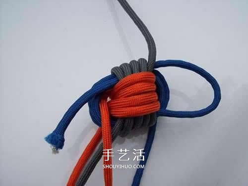 球体刀坠用伞绳编织图 圆球伞绳刀坠的编法(图8) 球体刀坠用伞绳编织图 圆球伞绳刀坠的编法(图8)
