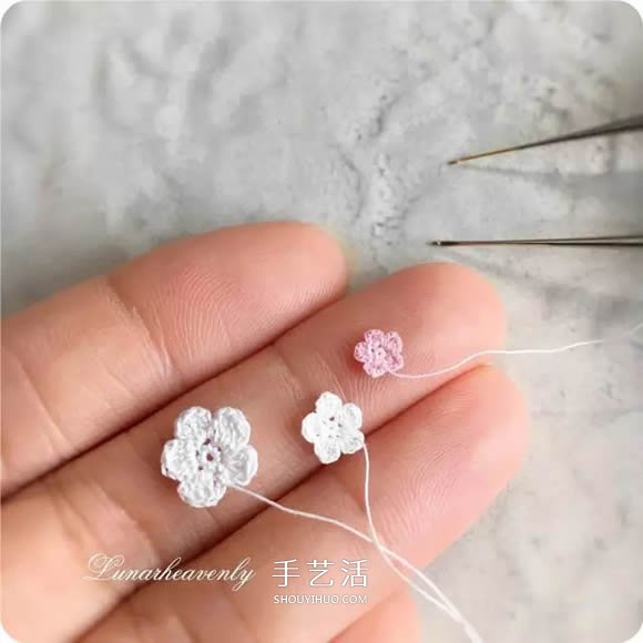 美得不像话!袖珍钩针花朵饰品作品图片欣赏(图2) 美得不像话!袖珍钩针花朵饰品作品图片欣赏(图2)