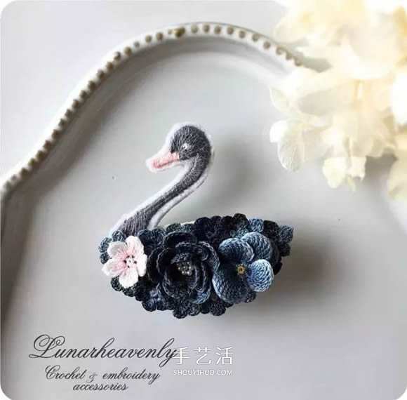 美得不像话!袖珍钩针花朵饰品作品图片欣赏(图24) 美得不像话!袖珍钩针花朵饰品作品图片欣赏(图24)