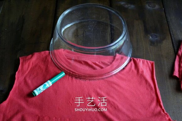 如何用10分钟制作一个不用缝制的T恤手提袋(图3) 如何用10分钟制作一个不用缝制的T恤手提袋(图3)
