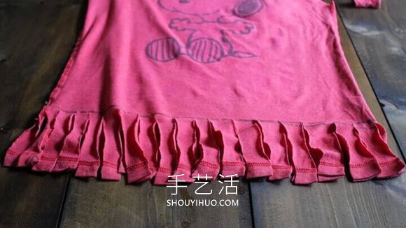 如何用10分钟制作一个不用缝制的T恤手提袋(图5) 如何用10分钟制作一个不用缝制的T恤手提袋(图5)