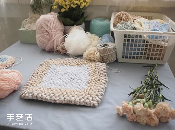 细腻针法和淡雅色彩的搭配 森系钩针杯垫作品(图1) 细腻针法和淡雅色彩的搭配 森系钩针杯垫作品(图1)