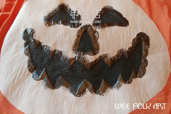 自制万圣节南瓜灯T恤的方法图解教程(图4) 自制万圣节南瓜灯T恤的方法图解教程(图4)