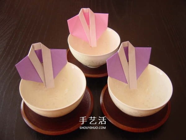 餐巾折纸和服的方法 简单餐巾和服的折法图解(图9) 餐巾折纸和服的方法 简单餐巾和服的折法图解(图9)