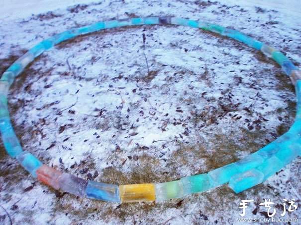 牛奶盒别丢掉 DIY超赞彩虹冰屋(图2) 牛奶盒别丢掉 DIY超赞彩虹冰屋(图2)
